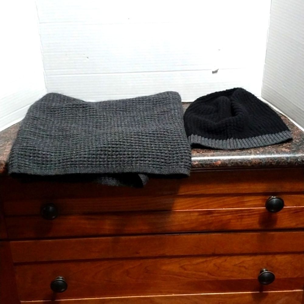Celeste Infinity Cashmere Scarf and Beanie...NEW but the tags are missing.